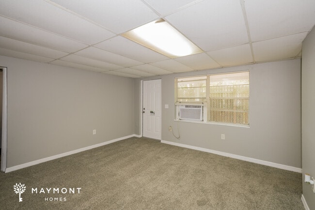 Building Photo - 7216 Gulf Breeze Cir