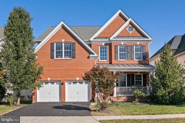 Building Photo - 42888 Southview Manor Dr