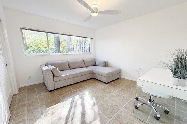 Building Photo - 234 Oleander Ave