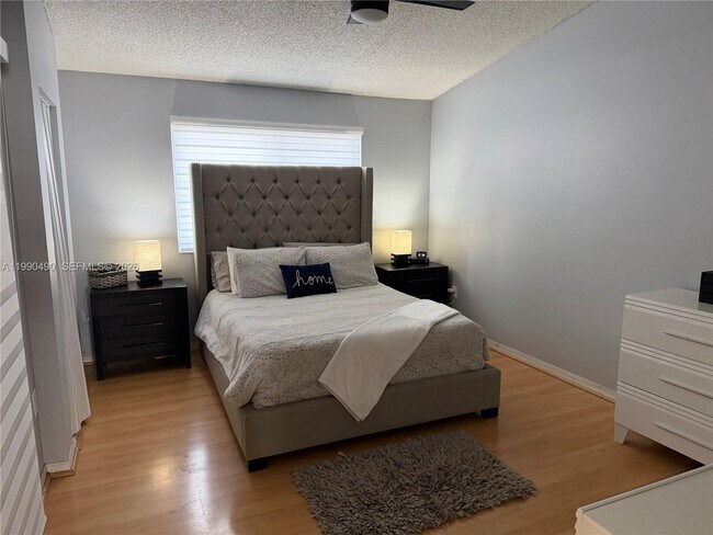 Building Photo - 7431 SW 163rd Pl