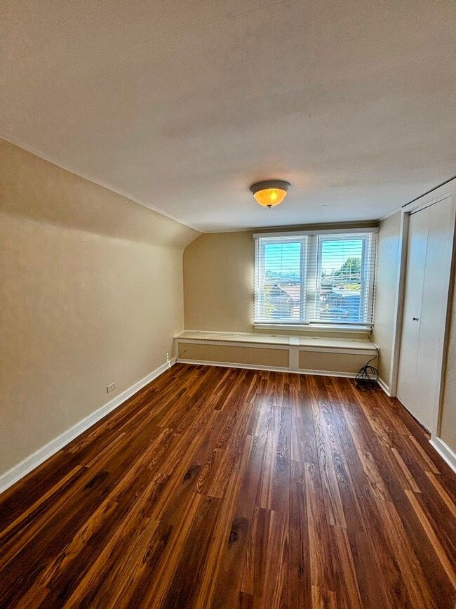 Building Photo - Updated Emmaus Rental