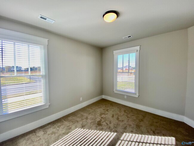 Building Photo - 343 Hay Rake Dr