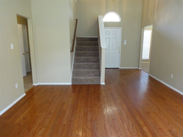 Building Photo - 2809 Garden Oaks Pl