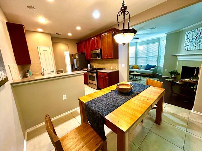 Building Photo - 13600 Breton Ridge St