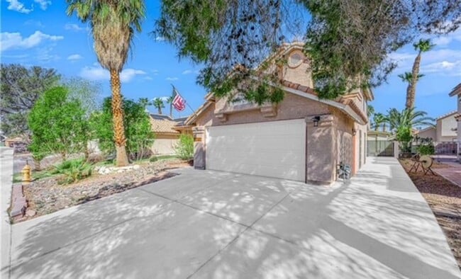 Primary Photo - STUNNING 4 BEDROOM 3 BATH, 2 STORY HOME WI...