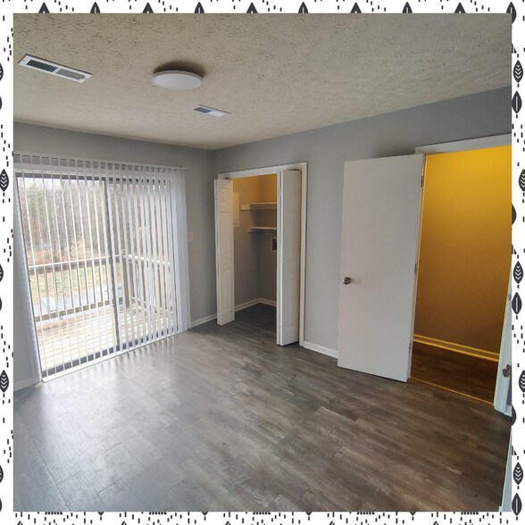 Building Photo - 22 Fonda Dr