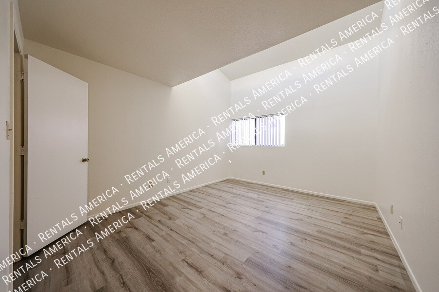 Building Photo - 6480 N 82nd St