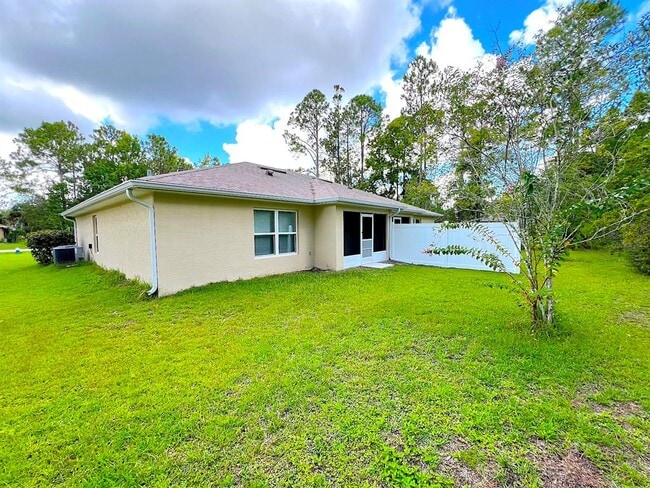Building Photo - 59 Pine Haven Dr
