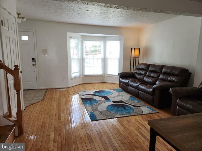 Building Photo - 2038 S Anvil Ln