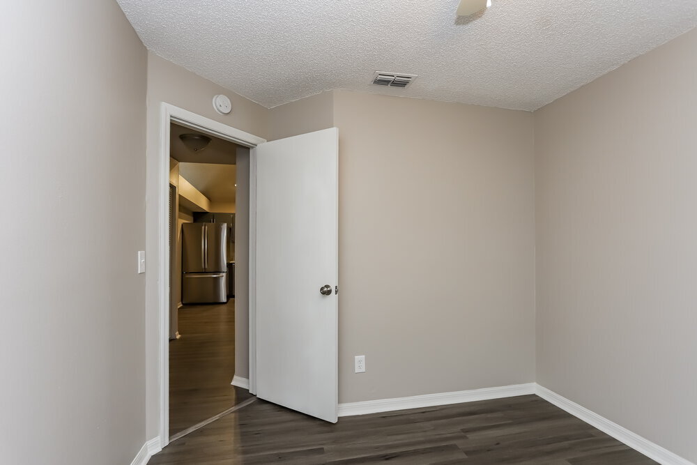 Building Photo - 12832 Dunhill Dr