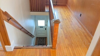 Building Photo - 10 Gustin Ave