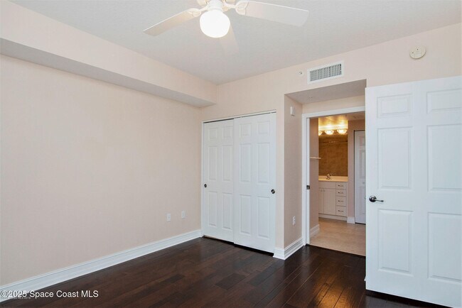 Building Photo - 7 Indian River Ave