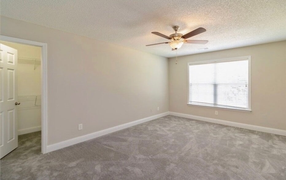 Building Photo - 224 High Ridge Ct