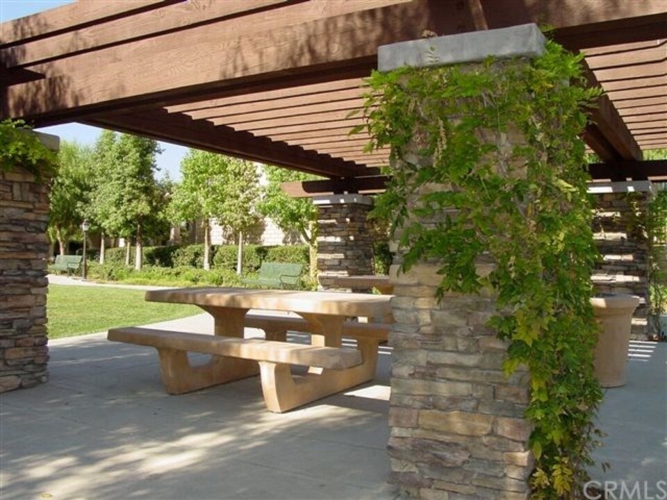 Building Photo - 18 Copperstone Ln