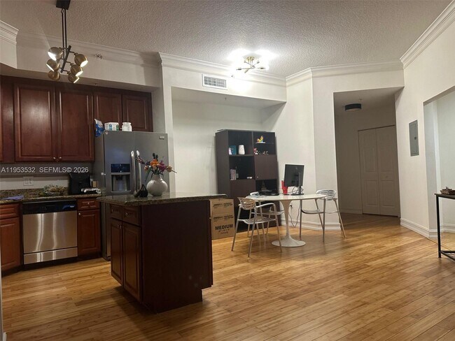 Building Photo - 3001 NE 185th St