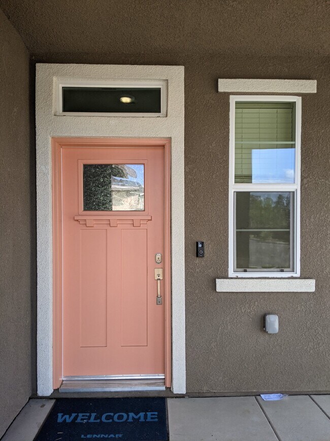 Building Photo - 2312 Vaca Way