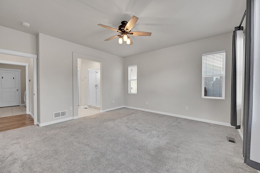 Building Photo - 16556 Hallmark Trl