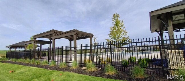 Building Photo - 331 Dalriada Blvd