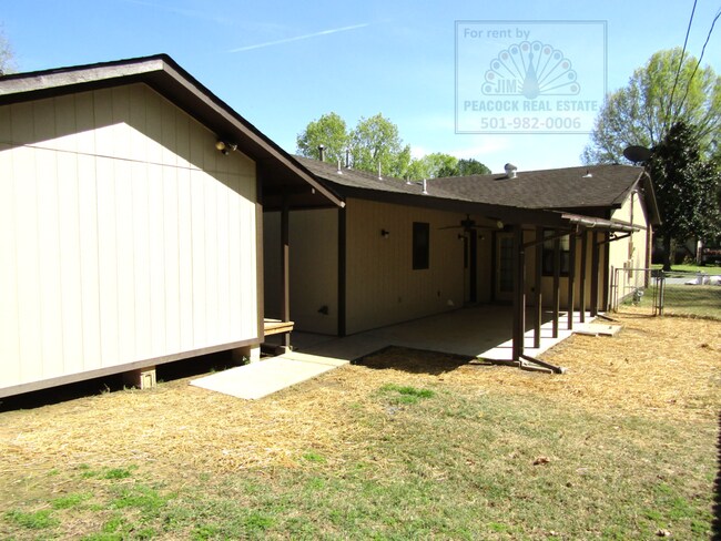 Building Photo - 42 Creekridge Cir