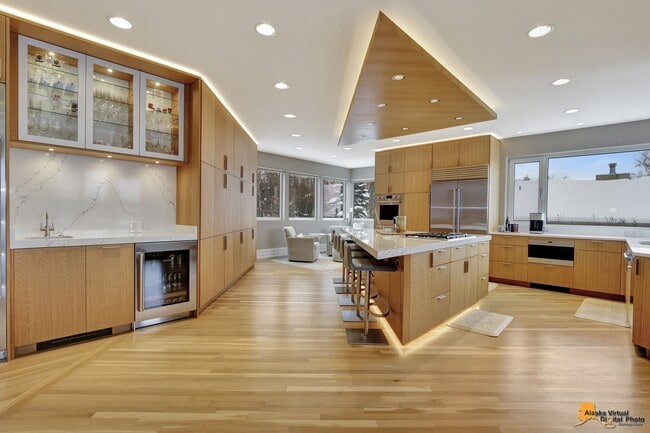 Building Photo - 1775 Forest Park Dr