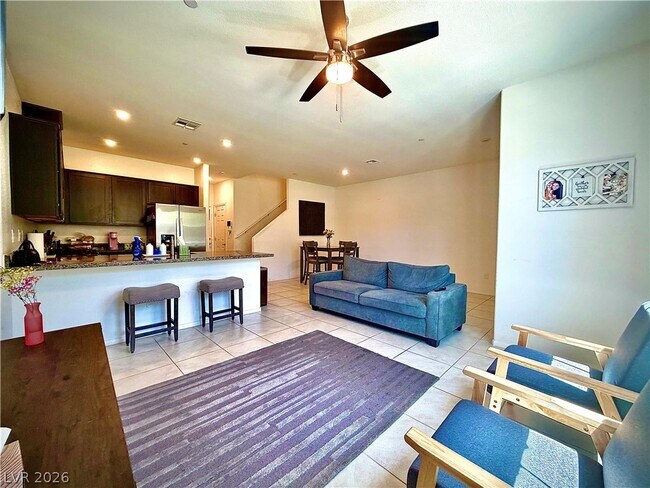 Building Photo - 523 Cattleya Pl