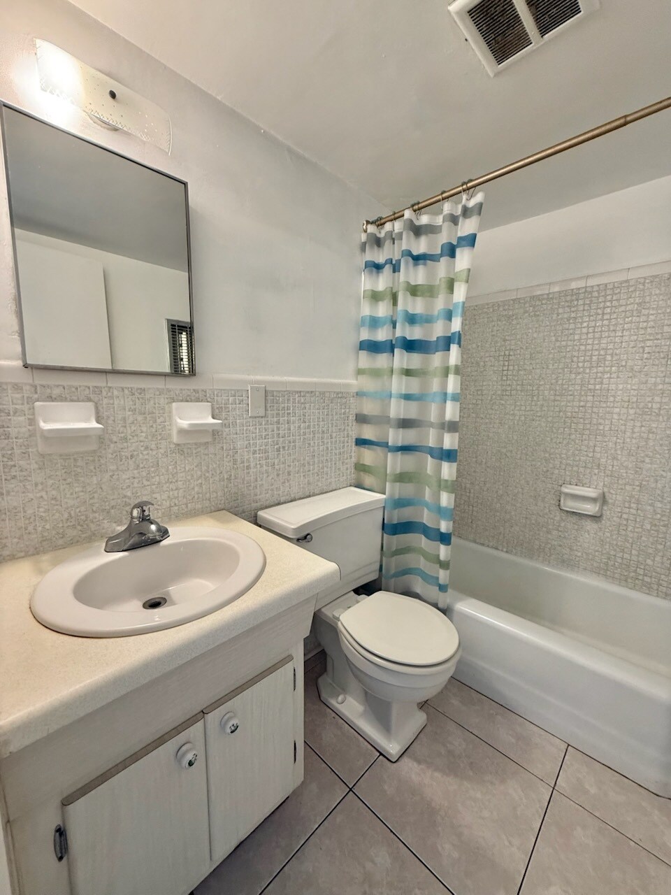 Bathroom - 467 Golden Isles Dr