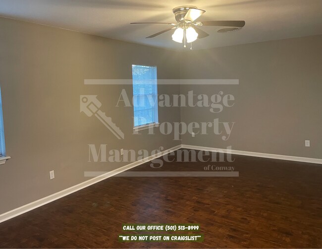 Building Photo - 11 Pamela Ln