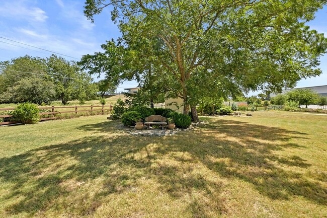 Building Photo - 211 Moore Ln