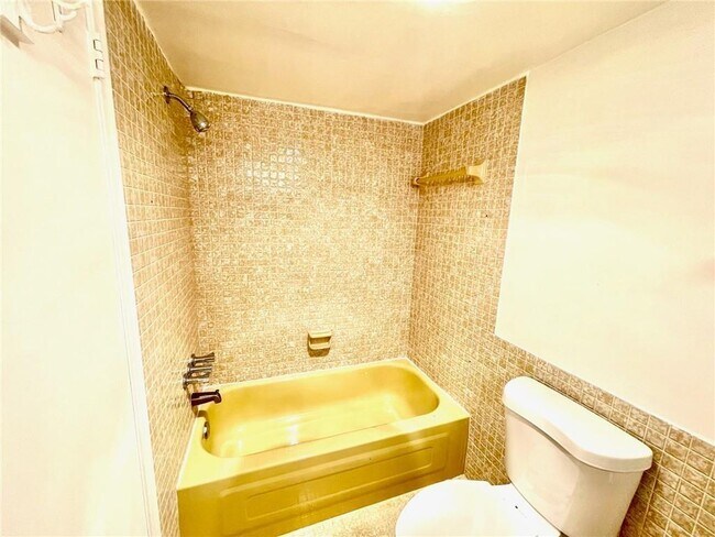 Building Photo - 2061 NW 47th Terrace