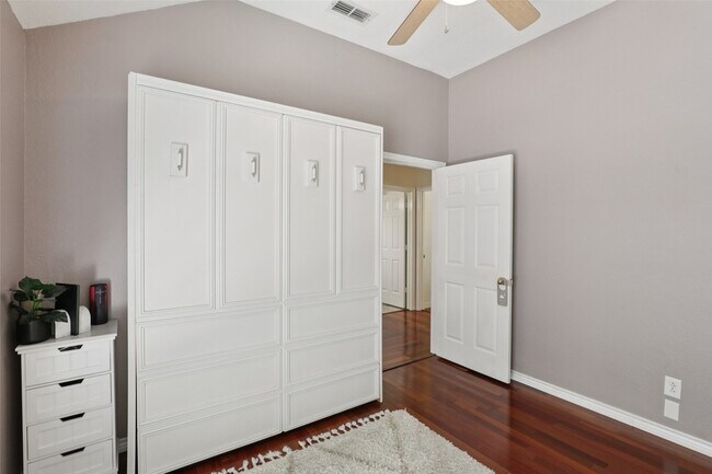 Building Photo - 7512 Woodside Hl