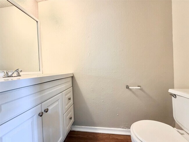 Building Photo - 3063 Olympia Dr