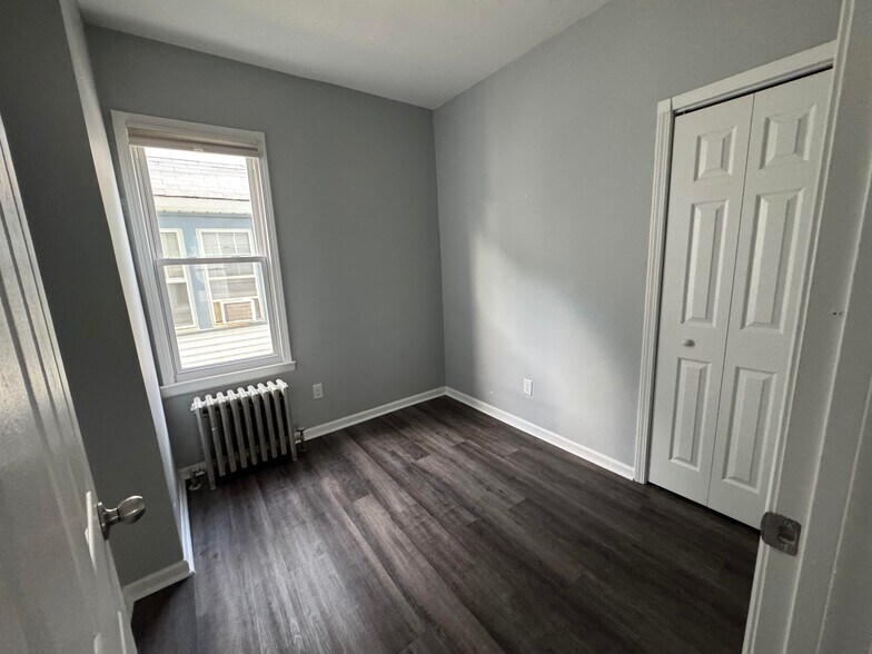 2nd Bedroom - 3235 N Bremen St