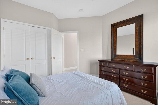 Building Photo - 43789 Water Bay Terrace