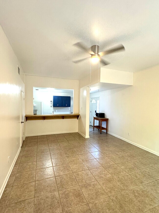 Building Photo - 71 Ferrol Rd