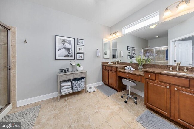 Building Photo - 130 Wesley Dr