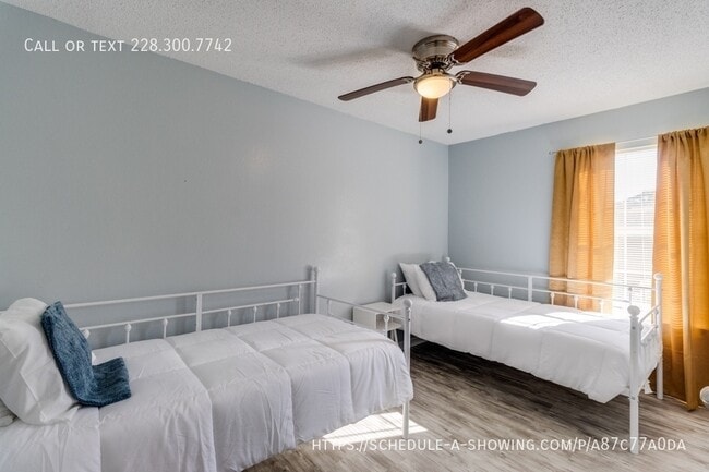 Building Photo - 245 Mc Donnell Ave