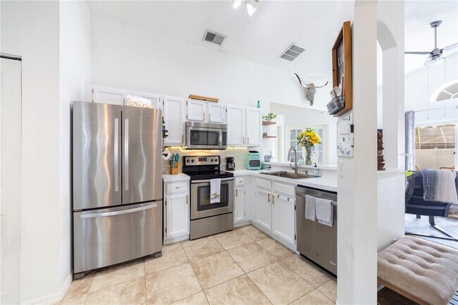 Building Photo - 1321 Whitewood Way