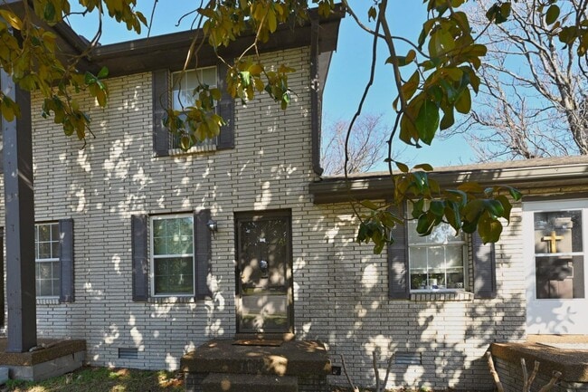Building Photo - 1623 16th Ave S
