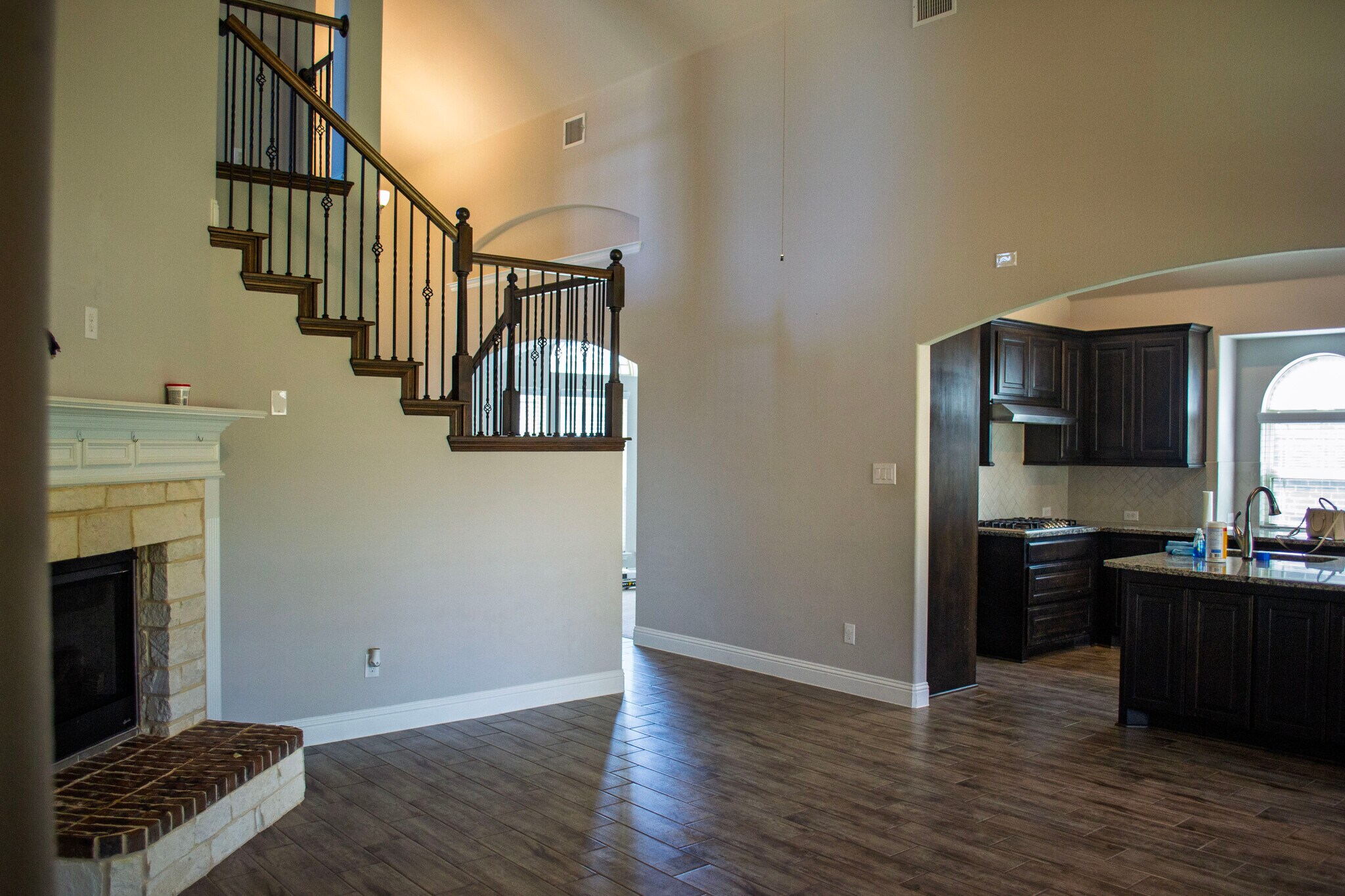 Building Photo - 1421 Baynes Dr