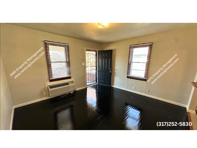 Building Photo - CENTER TOWNSHIP! *** SECTION 8 ***