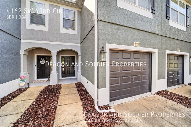 Building Photo - 4162 SW 43rd Cir