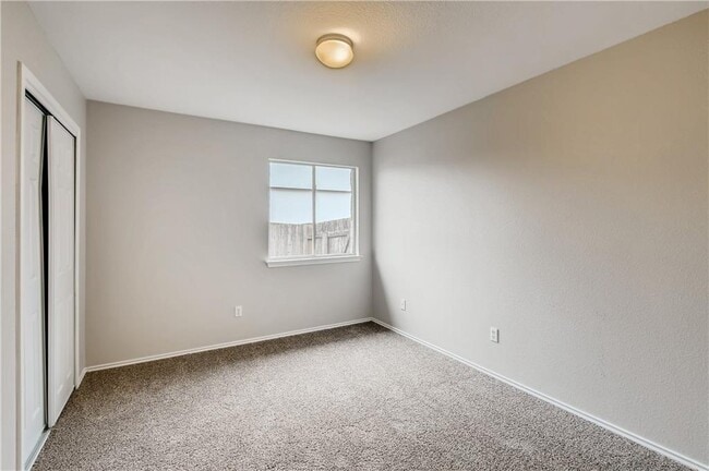 Building Photo - 229 Killian Loop