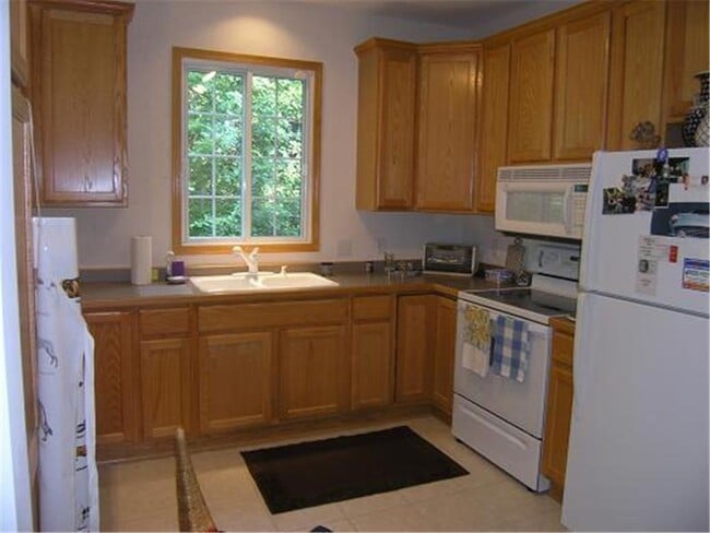 Building Photo - 1709 Elm St