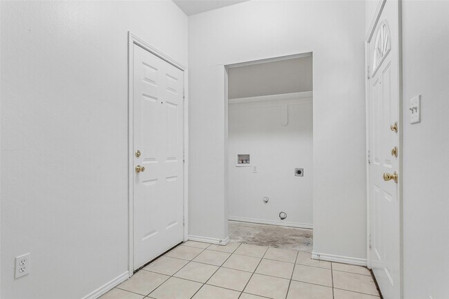 Building Photo - 4713 Virginia Ave