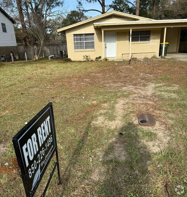 Building Photo - 3 BR 1.5 BA ADORABLE HOME NEAR DOWNTOWN FT...