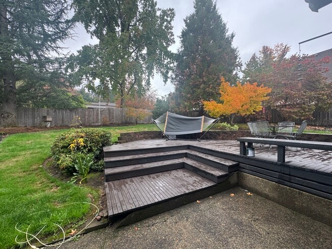 Building Photo - 17927 Ridge Lake Dr