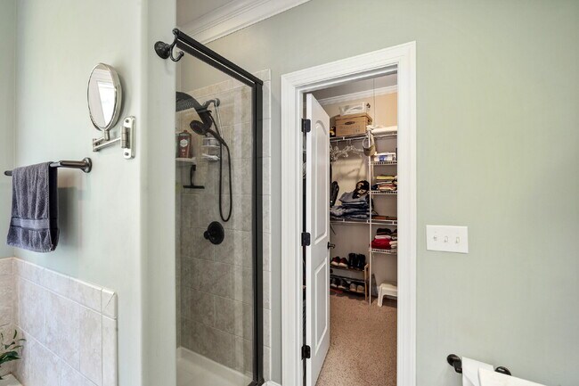 Building Photo - Furnished Pet Friendly Rental in Davie County with Flexible Lease Length!