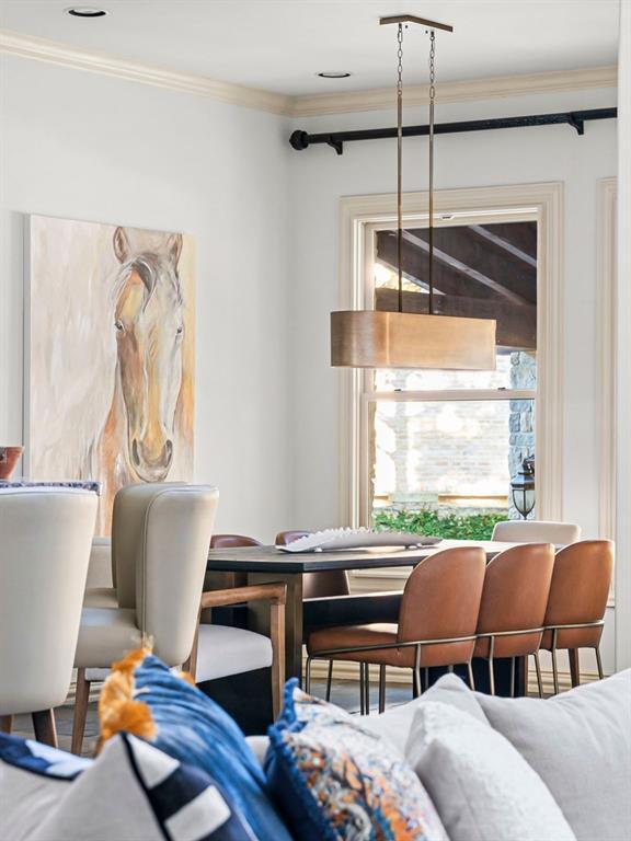 Building Photo - 5902 Saratoga Cove