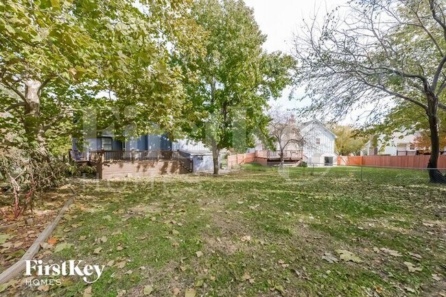 Building Photo - 12818 S Navaho Dr