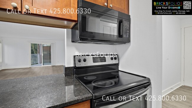 Building Photo - 15242 SE 43rd Ct